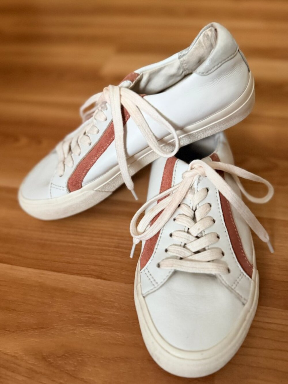 Madewell Sidewalk Low-Top Leather Sneakers w/Suede Stripe – White – 5.5